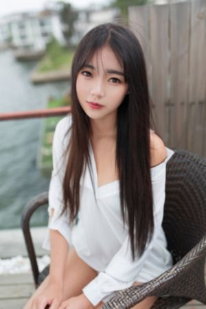 杏美月